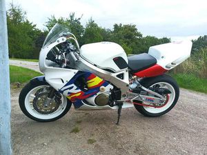 HONDA CBR SC28 RENNMOTORRAD ,RENNMASCHINE