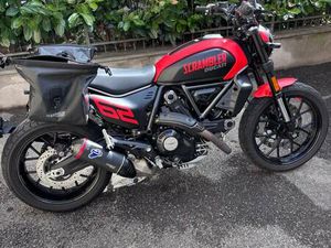 VENDO DUCATI SCRAMBLER 800 FULL THROTTLE (2023 - 24) USATA A IMOLA (CODICE 9818560) - MOTO.IT