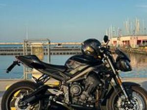 STREET TRIPLE 765 RS