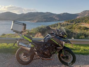 TRK 702X COME NUOVA