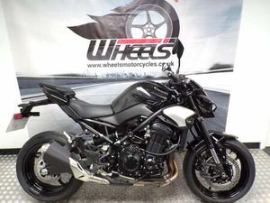 EX DEMO KAWASAKI Z900 FOR SALE IN PETERBOROUGH