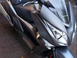 HONDA SILVER WING 400 CC →