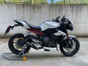TRIUMPH STREET TRIPLE 765 R 2018