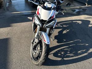 TRIUMPH STREET TRIPLE 660 S A2