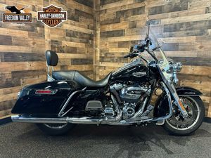 2019 HARLEY-DAVIDSON® ROAD KING® VIVID BLACK FLHR