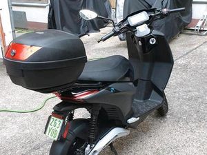 PIAGGIO ONE ELEKTROROLLER