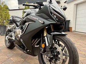 HONDA CBR 650