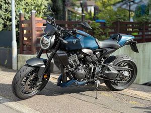 CB1000RA BLACK EDITION UMBAU SC80 “NEO SPORTS CAFÉ“ CB1000R