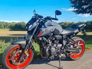 YAMAHA MT-07 / STORM FLUO / 11.350 KM