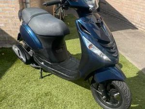 PIAGGIO ZIP 50CC 4T — SCOOTERS | PIAGGIO — MARKTPLAATS