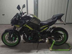 KAWASAKI - Z900