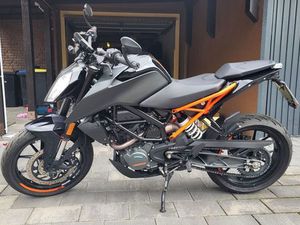 KTM DUKE 125