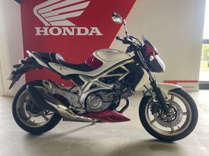 SUZUKI SFV 650 GLADIUS A2