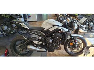 TRIUMPH STREET TRIPLE R NEUZUGANG TOP