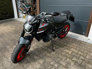 DUCATI MONSTER 937 - WEITERE DATEN, FOTOS FOLGEN…