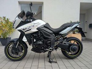 TRIUMPH TIGER SPORT 1050