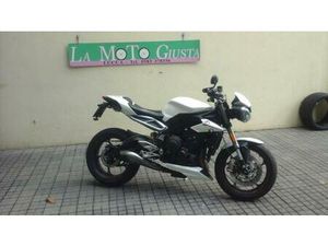 VENDO TRIUMPH STREET TRIPLE RS (2017 - 19) USATA A LUCCA (CODICE 9819808) - MOTO.IT