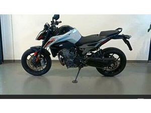 VENDO KTM 790 DUKE L (2023 - 24) USATA A RIMINI (CODICE 9819842) - MOTO.IT