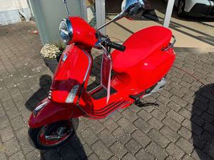 VESPA PRIMAVERA 125