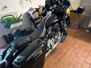 HARLEY-DAVIDSON ROAD GLIDE