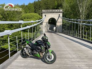 KAWASAKI Z800