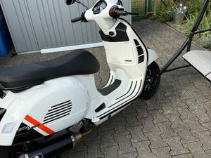 VESPA GTS 300 SUPERSPORT