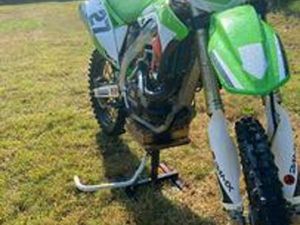 KAWASAKI KX-F 450 2011 MOTOCROSS