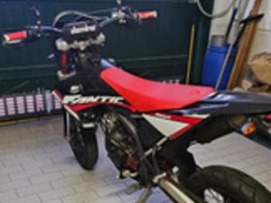 MOTO FANTIC MOTARD 250 CC