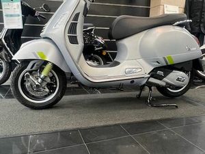 VESPA GTS 125IE SUPERTECH NEUF OFFRE EXCEPTIONNELLE DE D