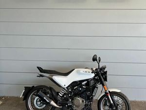 HUSQVARNA 401 VITPILEN 21KM 373 CM3