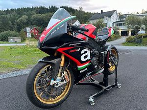 APRILIA RSV4 FACTORY