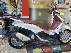 PIAGGIO BEVERLY 300 BIANCO