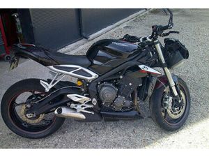 TRIUMPH STREET TRIPLE 2018