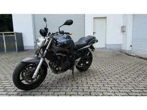 YAMAHA FZ6