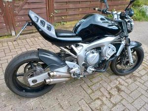 YAMAHA FZ6N