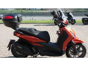 VENDO PIAGGIO BEVERLY 400 S ABS-ASR (2021 - 24) USATA A CAREMA (CODICE 9821532) - MOTO.IT