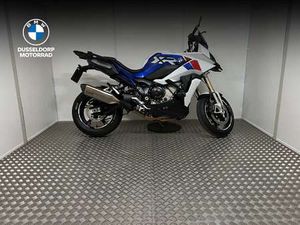 BMW S 1000 XR LIGHT WHITE/RACING BLUE/RACING RED VOLLEDIG AKRAPO WIT