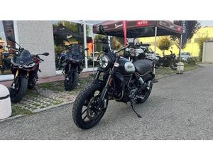 VENDO DUCATI SCRAMBLER 800 ICON DARK (2021 - 22) USATA A PARMA (CODICE 9821732) - MOTO.IT