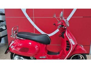 VENDO VESPA GTS 300 SUPER HPE (2021 - 22) USATA A BAREGGIO (CODICE 9821678) - MOTO.IT
