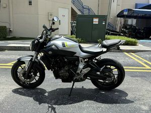 2017 YAMAHA FZ 07