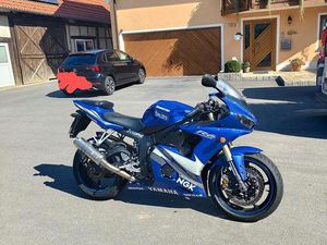 YAMAHA YZF R6 RJ09 TÜV NEU REIFEN NEU