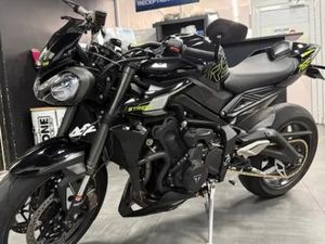 TRIUMPH STREET TRIPLE 765 RS 2024