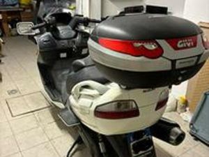 SUZUKI BURGMAN 650 EXECUTIVE