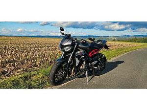 TRIUMPH STREET TRIPLE 765 RS EZ 05/2022