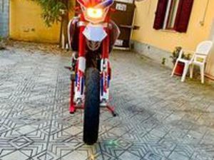 FANTIC MOTARD 125 2020 - SOLO 9.000 KM
