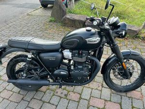 TRIUMPH BONNEVILLE T100 BLACK