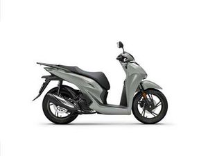 HONDA SH 125 SH 125 ABS 2025 - BAULETTO KEYLESS E PARABREZZA
