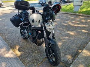 YAMAHA FZ6 - 2010