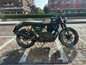 ROYAL ENFIELD INTERCEPTOR 650