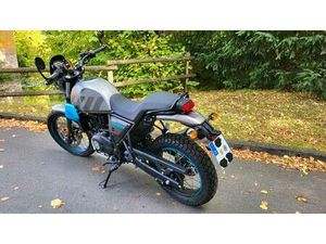 ROYAL ENFIELD SCRAM 411